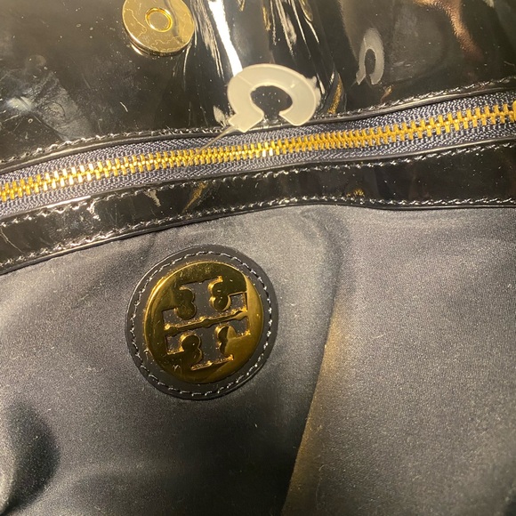 Tory Burch 17 Inch Patent Leather Glossy Black Tote Handbag - Picture 8 of 9